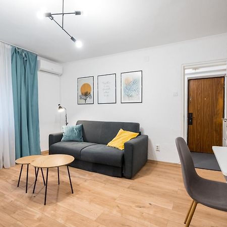 Ultracentral Cozy Apartment Boekarest Buitenkant foto